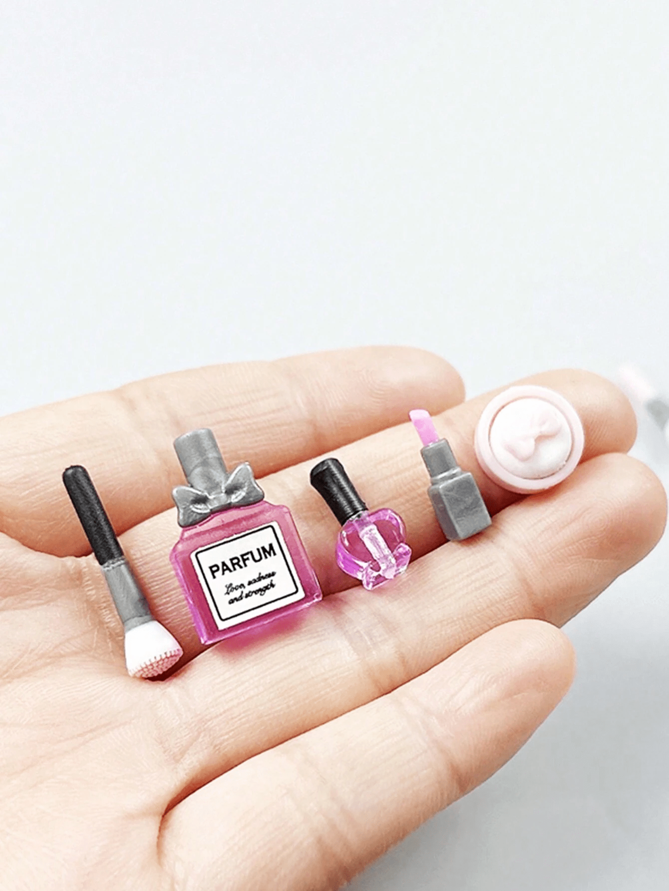 5 Pcs/Set Dollhouse Miniature  - Makeup Brush Set のレビューと価格