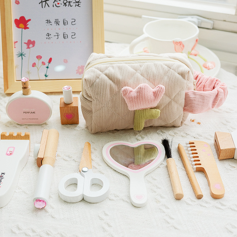 Korean Style Wooden Beauty Set - Beauty Makeup Girl のレビューと価格